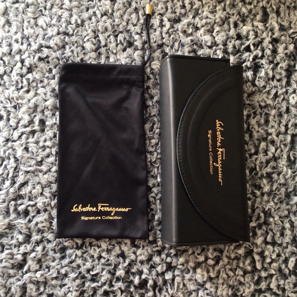 Salvatore Ferragamo Signature Collection Gancini Clutch and Slip Case - Picture 7 of 8